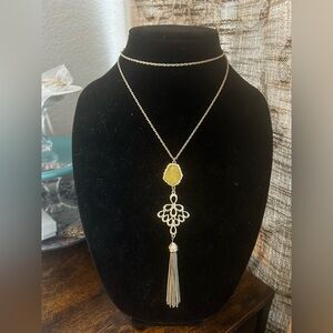 Vintage Elegant 1970’s Gold Pendant Necklace